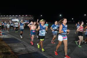 BIB: 
                            <button type="button" onclick="openModal(23400568)" class="btn btn-primary btn-sm float-right btn-popup" data-toggle="modal" data-target=".modal-high-quality">
                        <i class="fas fa-shopping-cart"></i> Add to Cart
                    </button>
                                            <button type="button" onclick="isThisMe(23400568, true)" class="btn btn-success btn-sm float-right btn-popup btn-isme hidden" data-toggle="tooltip" data-placement="bottom" title="นี่คือรูปของคุณใช่ไหม คลิกที่นี่เพื่อเอาเข้าอัลบั้ม">
                        <i class="fas fa-plus"></i> Add to album
                    </button>
                    <button type="button" onclick="isThisMe(23400568, false)" class="btn btn-warning btn-sm float-right btn-popup btn-isnotme hidden">
                        <i class="fas fa-ban"></i> Remove from album
                    </button>